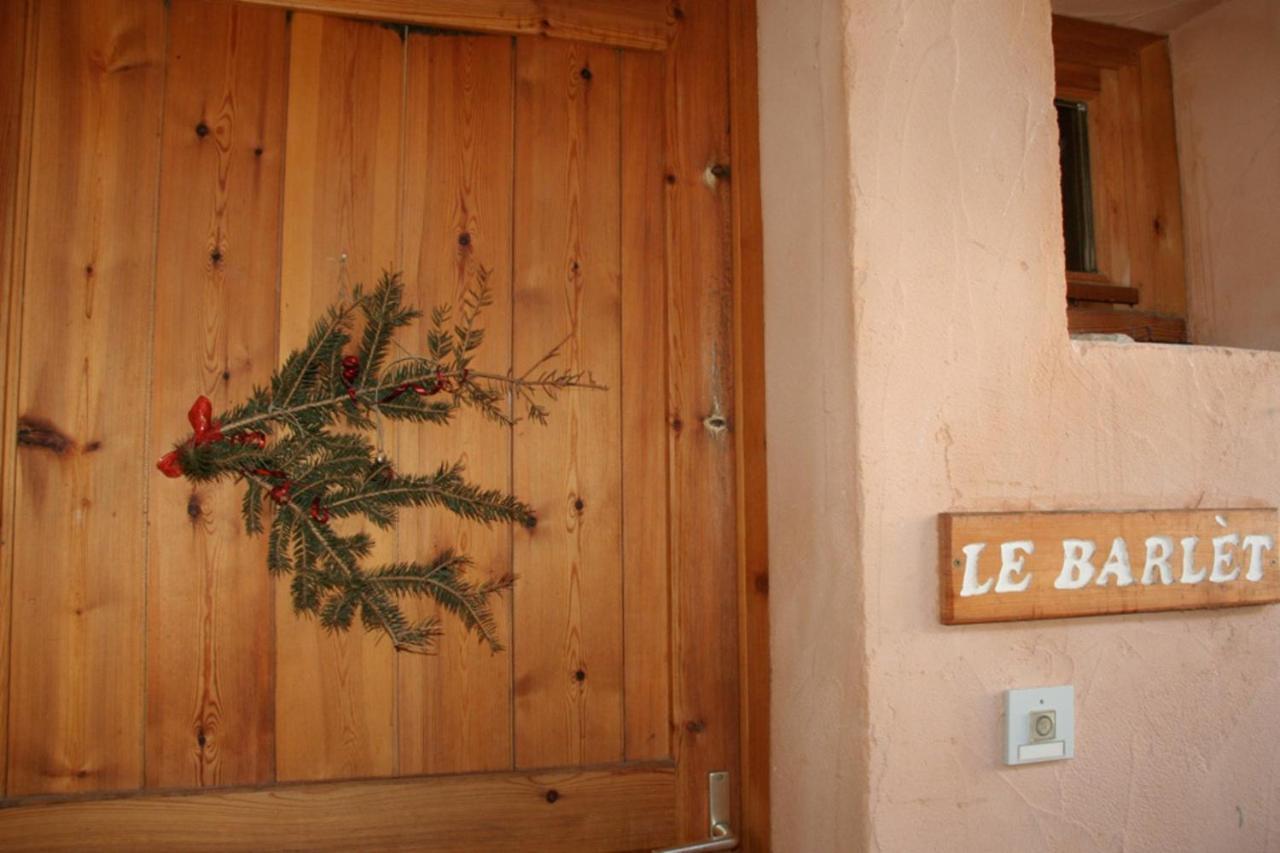 Le Barlet23 Pers Hameau Des Chazals Nevache Hautes Alpes Екстериор снимка